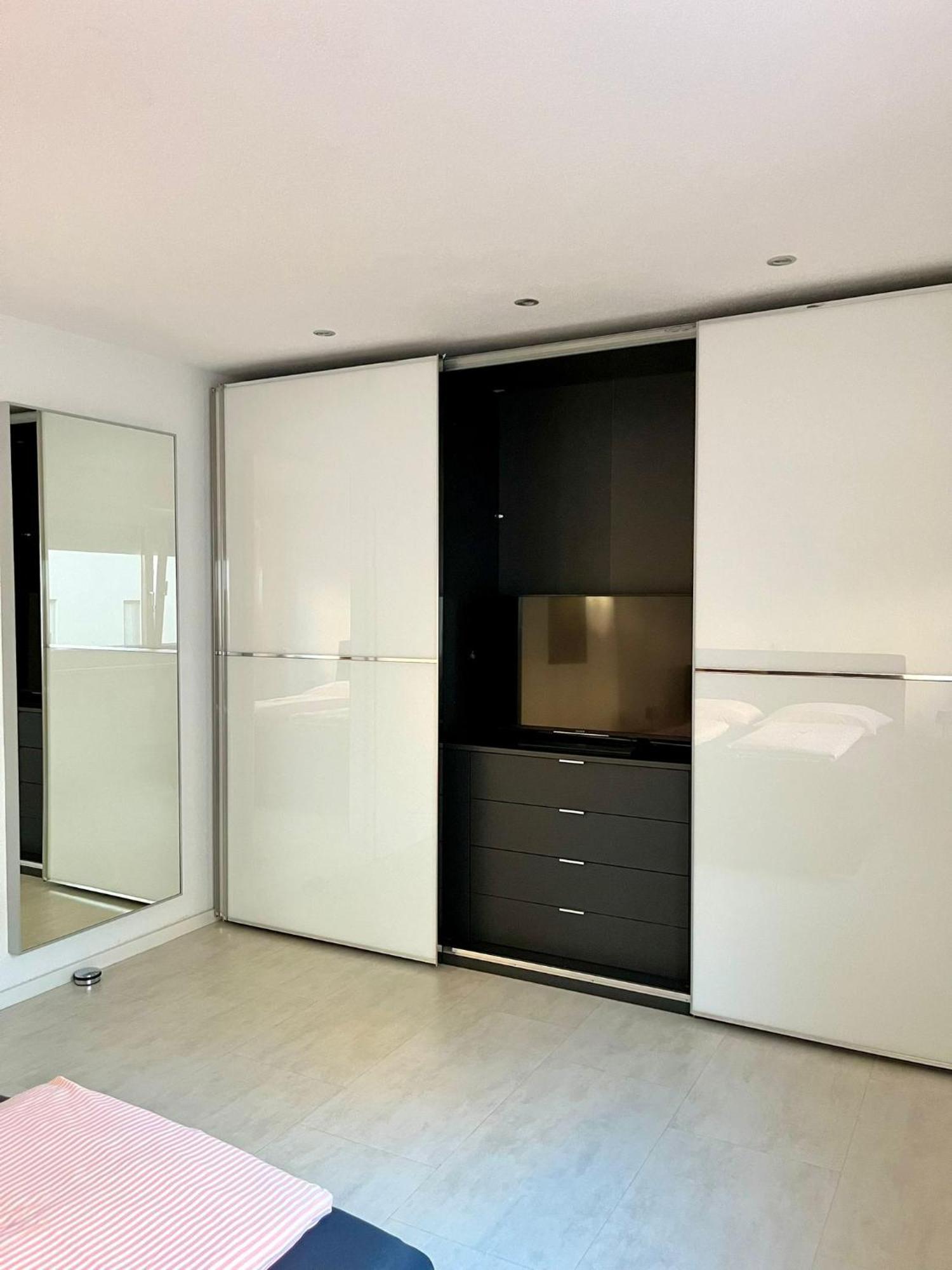 Apartment Modern - Perfectly Located *
